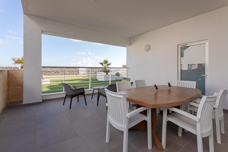 Apartment The Sea-bank *