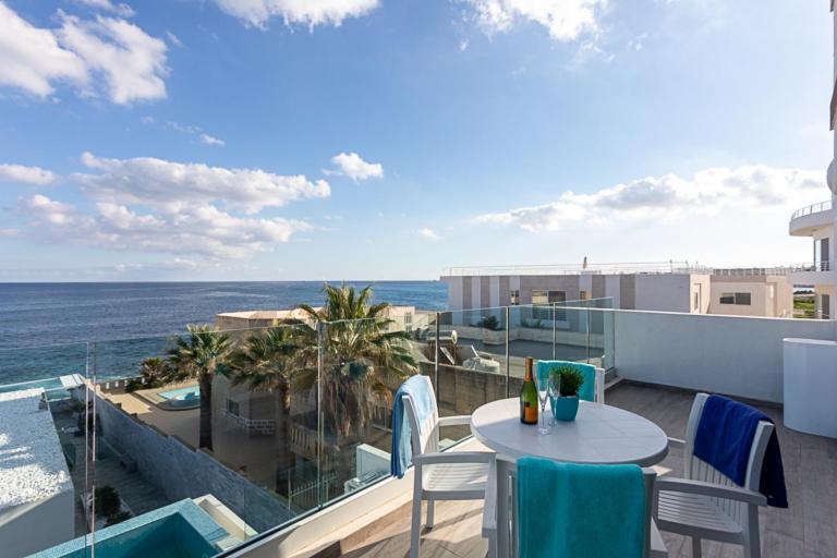The Sea-bank Apartment