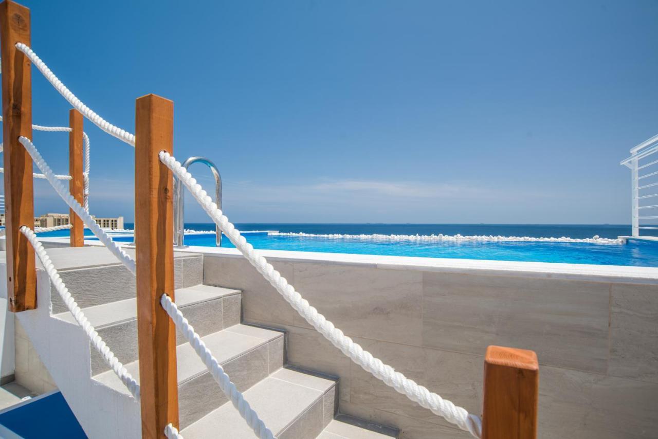 The Sea-bank Apartment *